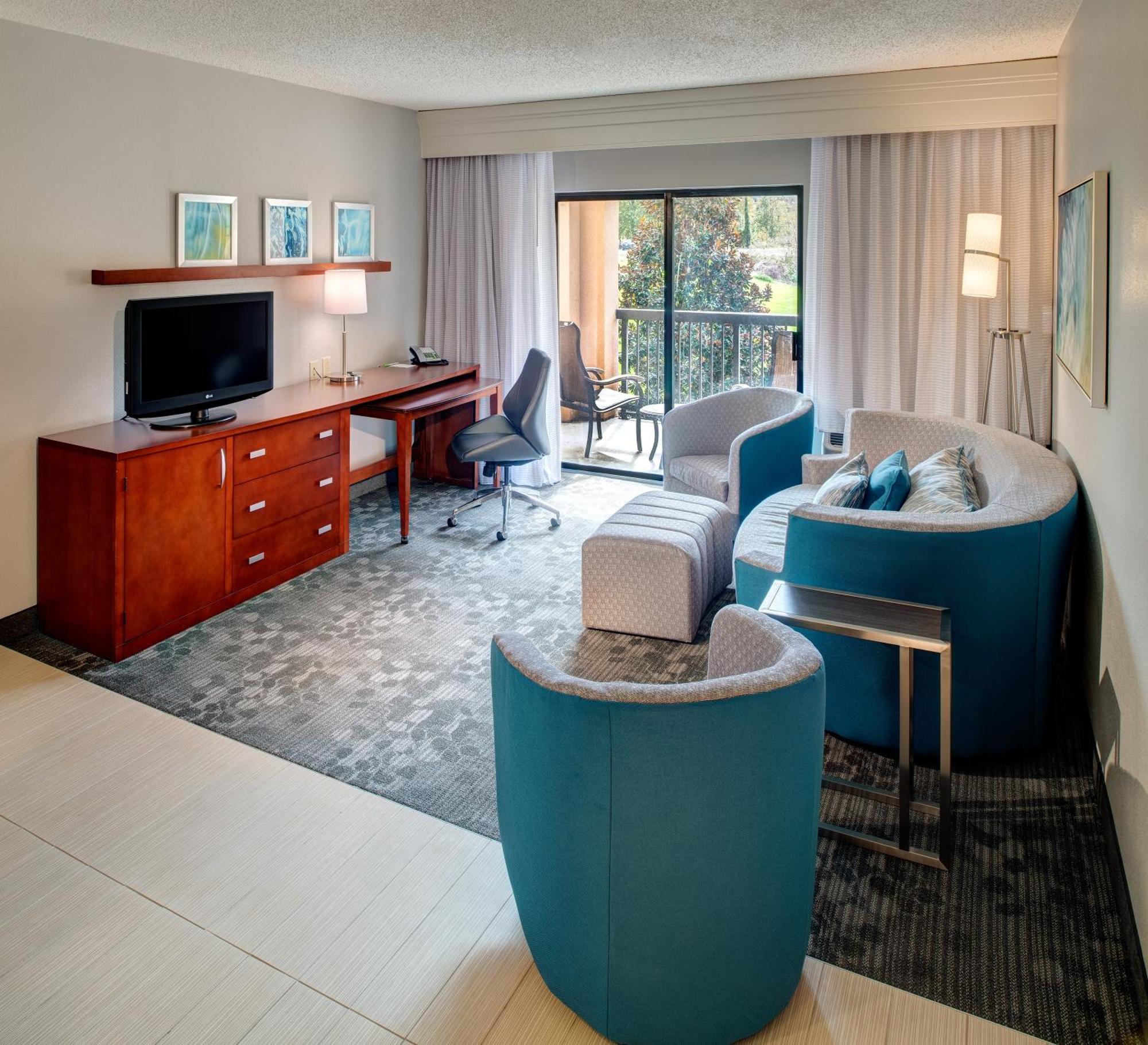 Courtyard By Marriott Columbia Northeast/Fort Jackson Area Exterior photo