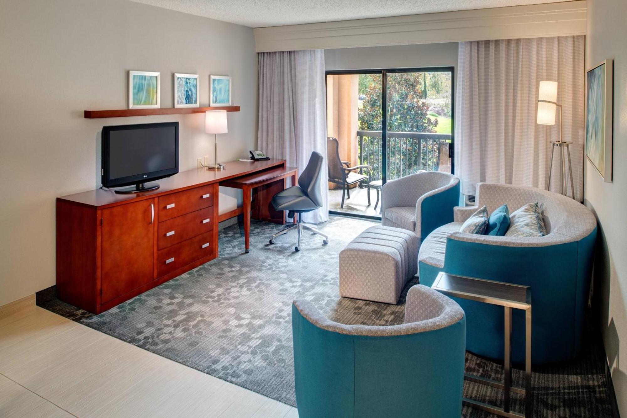 Courtyard By Marriott Columbia Northeast/Fort Jackson Area Exterior photo