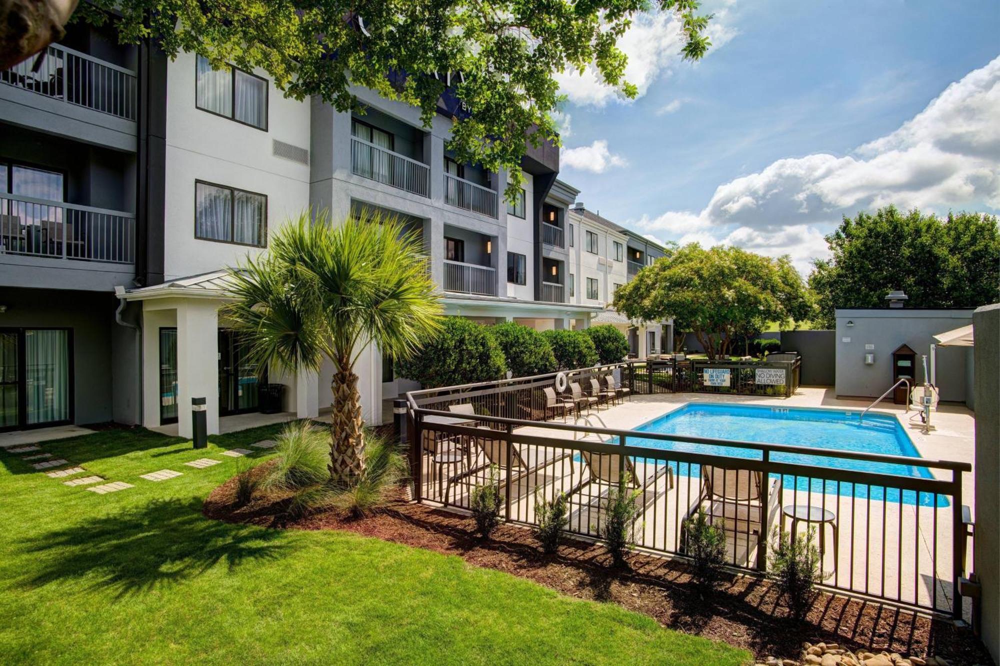 Courtyard By Marriott Columbia Northeast/Fort Jackson Area Exterior photo